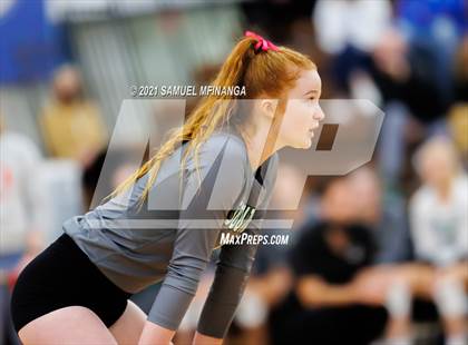Thumbnail 2 in Lincoln Southwest vs. Pius X photogallery.
