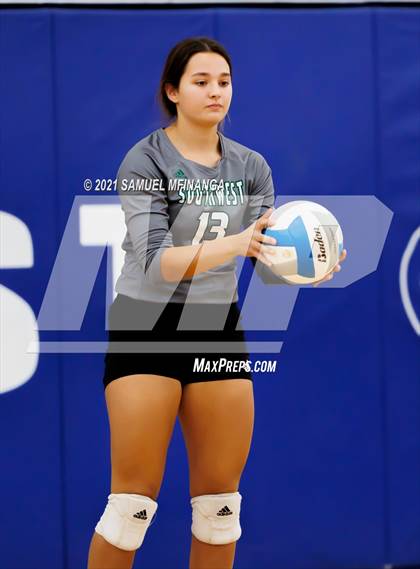 Thumbnail 3 in Lincoln Southwest vs. Pius X photogallery.