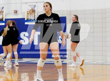 Thumbnail 3 in Lincoln Southwest vs. Pius X photogallery.