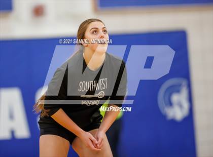 Thumbnail 3 in Lincoln Southwest vs. Pius X photogallery.