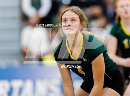 Thumbnail 1 in Lincoln Southwest vs. Pius X photogallery.