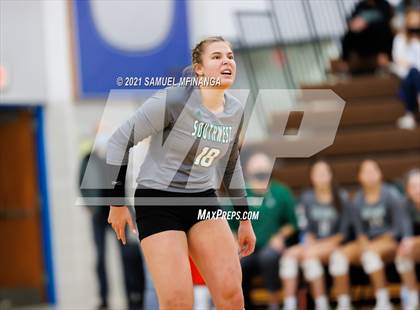 Thumbnail 3 in Lincoln Southwest vs. Pius X photogallery.
