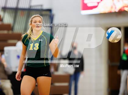 Thumbnail 1 in Lincoln Southwest vs. Pius X photogallery.