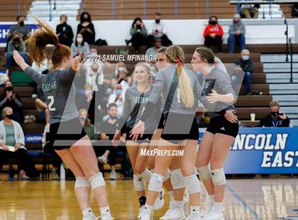 Thumbnail 1 in Lincoln Southwest vs. Pius X photogallery.