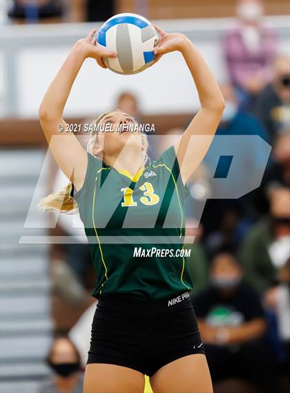 Thumbnail 3 in Lincoln Southwest vs. Pius X photogallery.