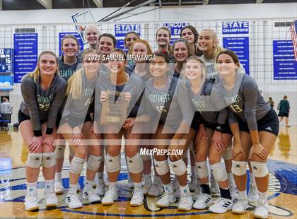 Thumbnail 3 in Lincoln Southwest vs. Pius X photogallery.