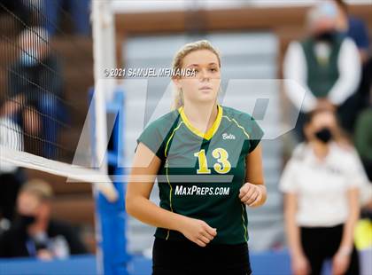 Thumbnail 1 in Lincoln Southwest vs. Pius X photogallery.
