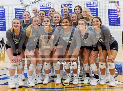 Thumbnail 2 in Lincoln Southwest vs. Pius X photogallery.
