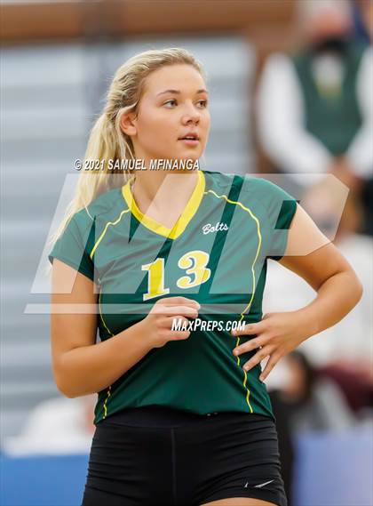 Thumbnail 1 in Lincoln Southwest vs. Pius X photogallery.