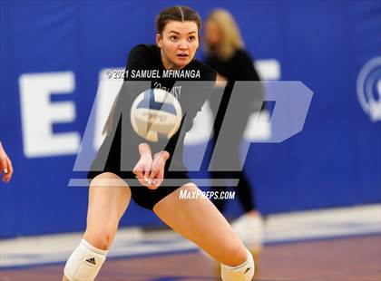 Thumbnail 3 in Lincoln Southwest vs. Pius X photogallery.