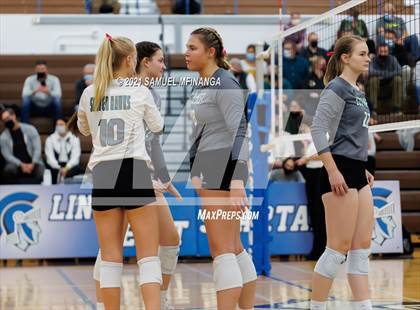 Thumbnail 1 in Lincoln Southwest vs. Pius X photogallery.