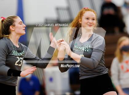 Thumbnail 3 in Lincoln Southwest vs. Pius X photogallery.