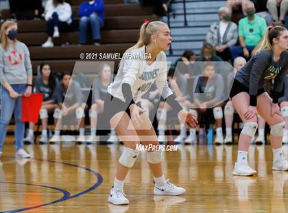 Thumbnail 3 in Lincoln Southwest vs. Pius X photogallery.