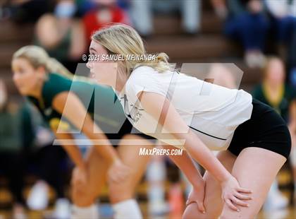 Thumbnail 2 in Lincoln Southwest vs. Pius X photogallery.