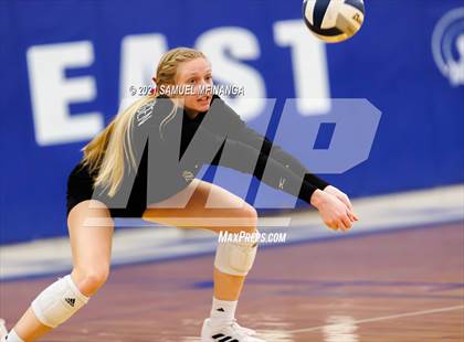 Thumbnail 3 in Lincoln Southwest vs. Pius X photogallery.