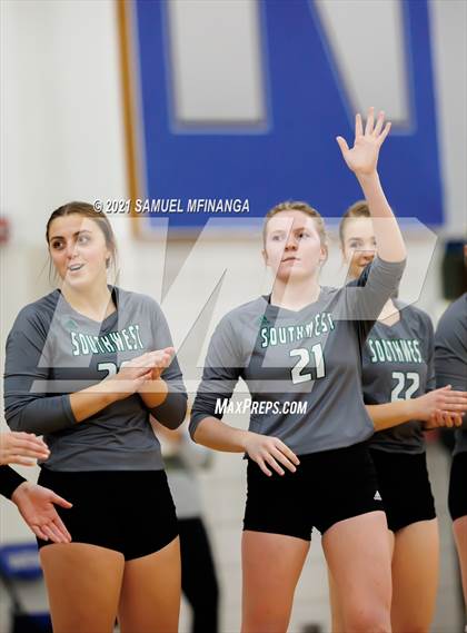 Thumbnail 2 in Lincoln Southwest vs. Pius X photogallery.