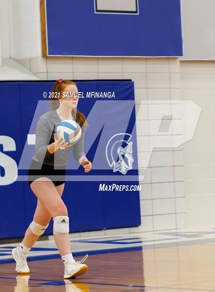 Thumbnail 3 in Lincoln Southwest vs. Pius X photogallery.