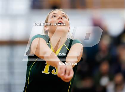 Thumbnail 2 in Lincoln Southwest vs. Pius X photogallery.