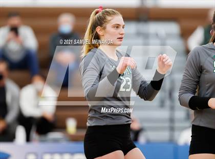 Thumbnail 3 in Lincoln Southwest vs. Pius X photogallery.