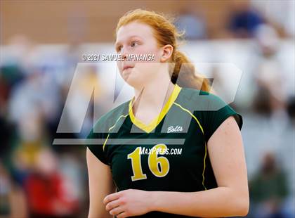 Thumbnail 1 in Lincoln Southwest vs. Pius X photogallery.