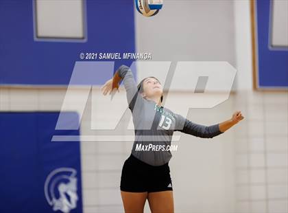 Thumbnail 3 in Lincoln Southwest vs. Pius X photogallery.