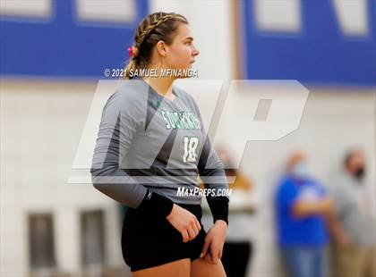Thumbnail 2 in Lincoln Southwest vs. Pius X photogallery.