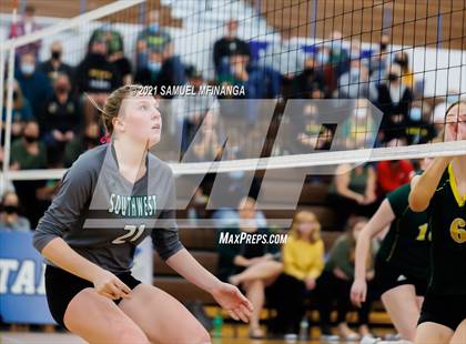 Thumbnail 3 in Lincoln Southwest vs. Pius X photogallery.