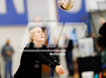 Thumbnail 1 in Lincoln Southwest vs. Pius X photogallery.