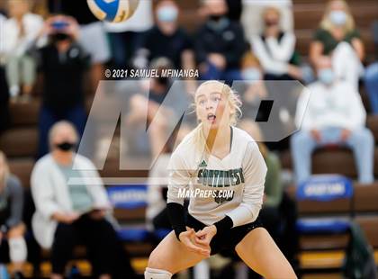 Thumbnail 3 in Lincoln Southwest vs. Pius X photogallery.