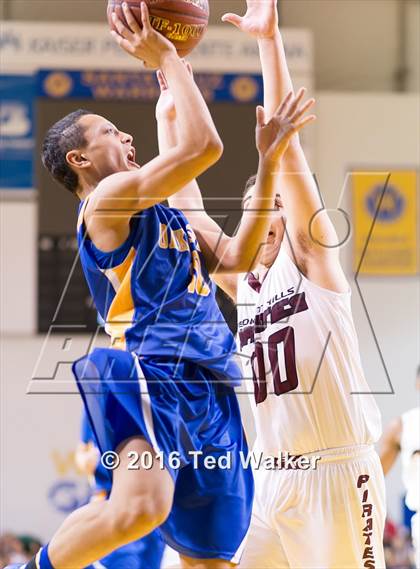 Thumbnail 2 in Piedmont Hills vs. Oak Grove (CIF CCS D1 Final) photogallery.