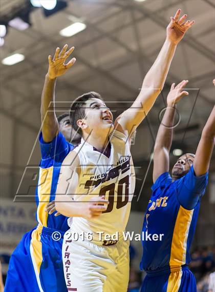 Thumbnail 3 in Piedmont Hills vs. Oak Grove (CIF CCS D1 Final) photogallery.
