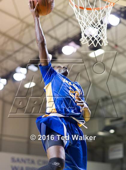 Thumbnail 3 in Piedmont Hills vs. Oak Grove (CIF CCS D1 Final) photogallery.
