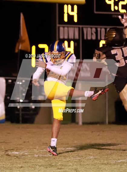Thumbnail 3 in Sweetwater @ Smith County (TSSAA 3A 1st Round Playoff) photogallery.