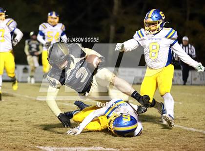 Thumbnail 1 in Sweetwater @ Smith County (TSSAA 3A 1st Round Playoff) photogallery.