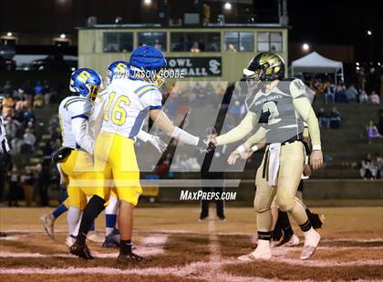Thumbnail 3 in Sweetwater @ Smith County (TSSAA 3A 1st Round Playoff) photogallery.