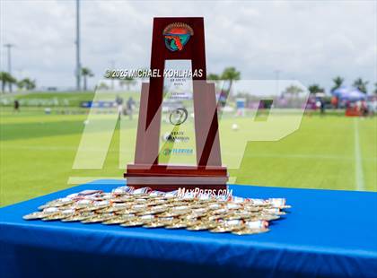 Thumbnail 3 in Ponte Vedra @ St. Thomas Aquinas (FHSAA Class 2A Final) photogallery.