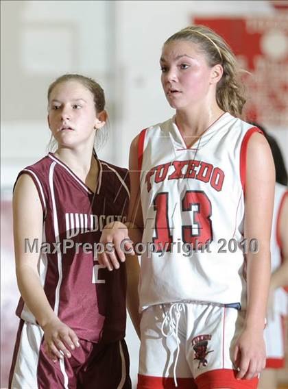 Thumbnail 2 in Livingston Manor-Roscoe Central @ Tuxedo photogallery.