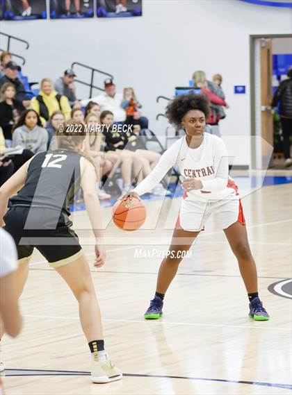 Thumbnail 3 in Springfield Central vs Lebanon (The 48 Hours of Basketball) photogallery.