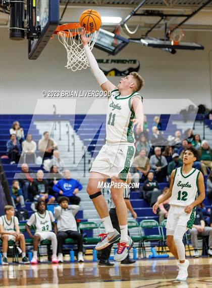 Thumbnail 3 in Harrison @ Pine Creek photogallery.