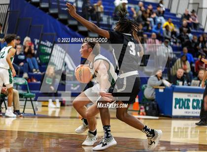 Thumbnail 1 in Harrison @ Pine Creek photogallery.