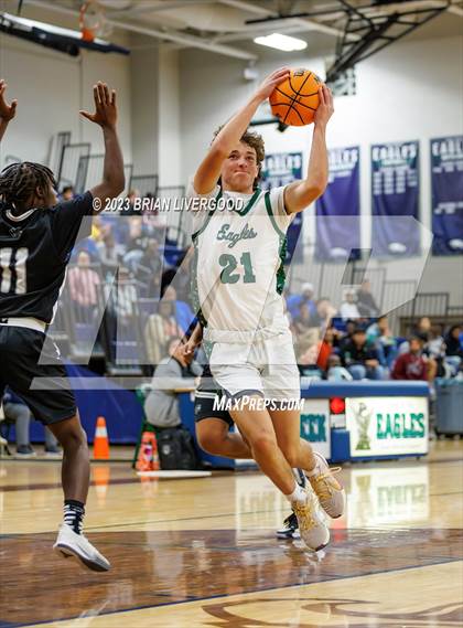 Thumbnail 3 in Harrison @ Pine Creek photogallery.