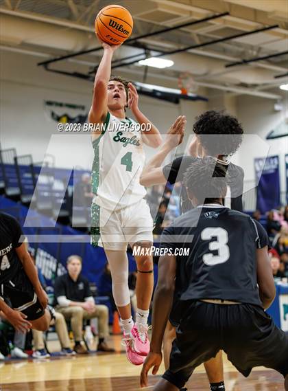 Thumbnail 1 in Harrison @ Pine Creek photogallery.