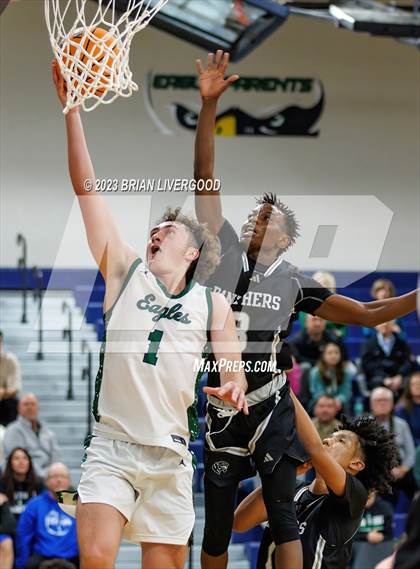 Thumbnail 3 in Harrison @ Pine Creek photogallery.