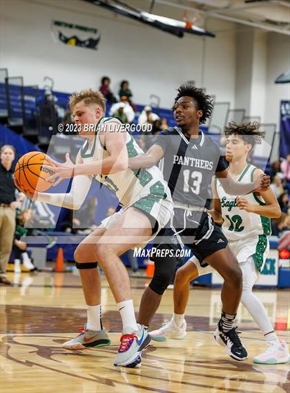 Thumbnail 3 in Harrison @ Pine Creek photogallery.