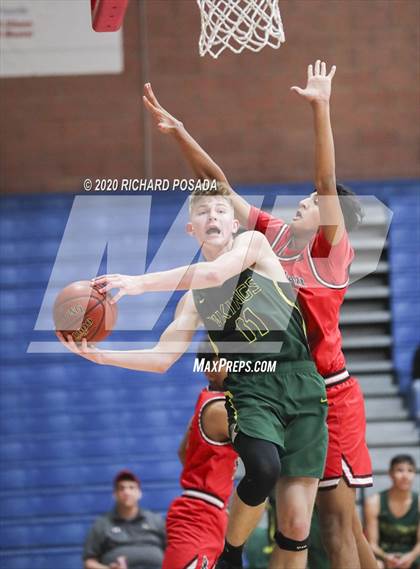 Thumbnail 2 in Kingsburg vs. Kerman (Central Valley Showcase) photogallery.