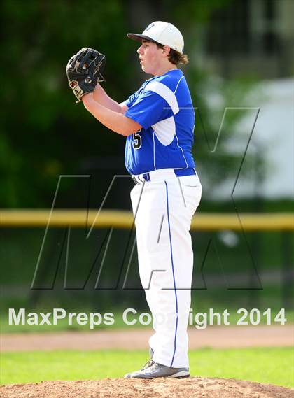 Thumbnail 3 in Northwest Catholic @ Hall photogallery.