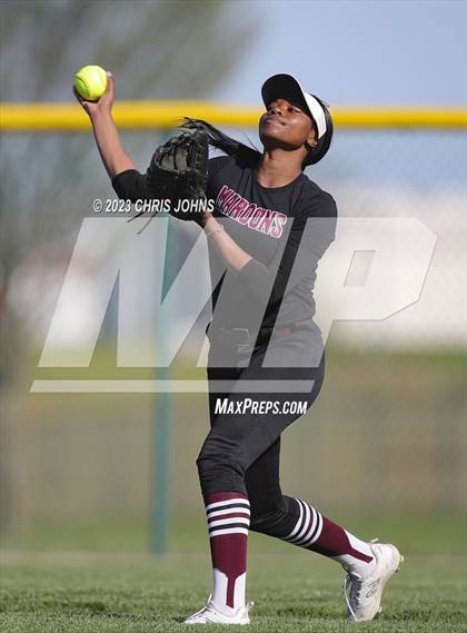 Thumbnail 2 in Columbia @ Belleville West photogallery.