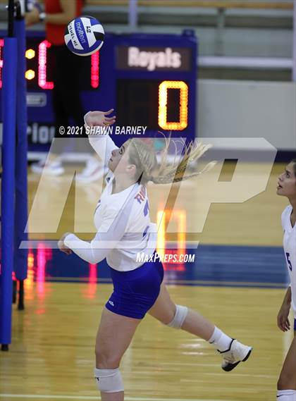 Thumbnail 1 in Roncalli @ Carmel photogallery.