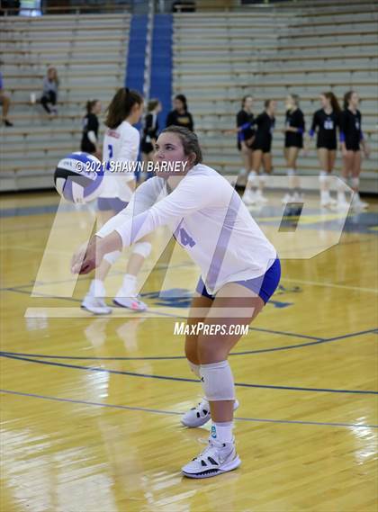 Thumbnail 1 in Roncalli @ Carmel photogallery.