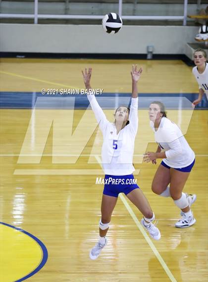 Thumbnail 2 in Roncalli @ Carmel photogallery.